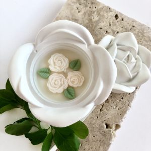 Lumânare parfumată Rosalea - trandafir cu capac