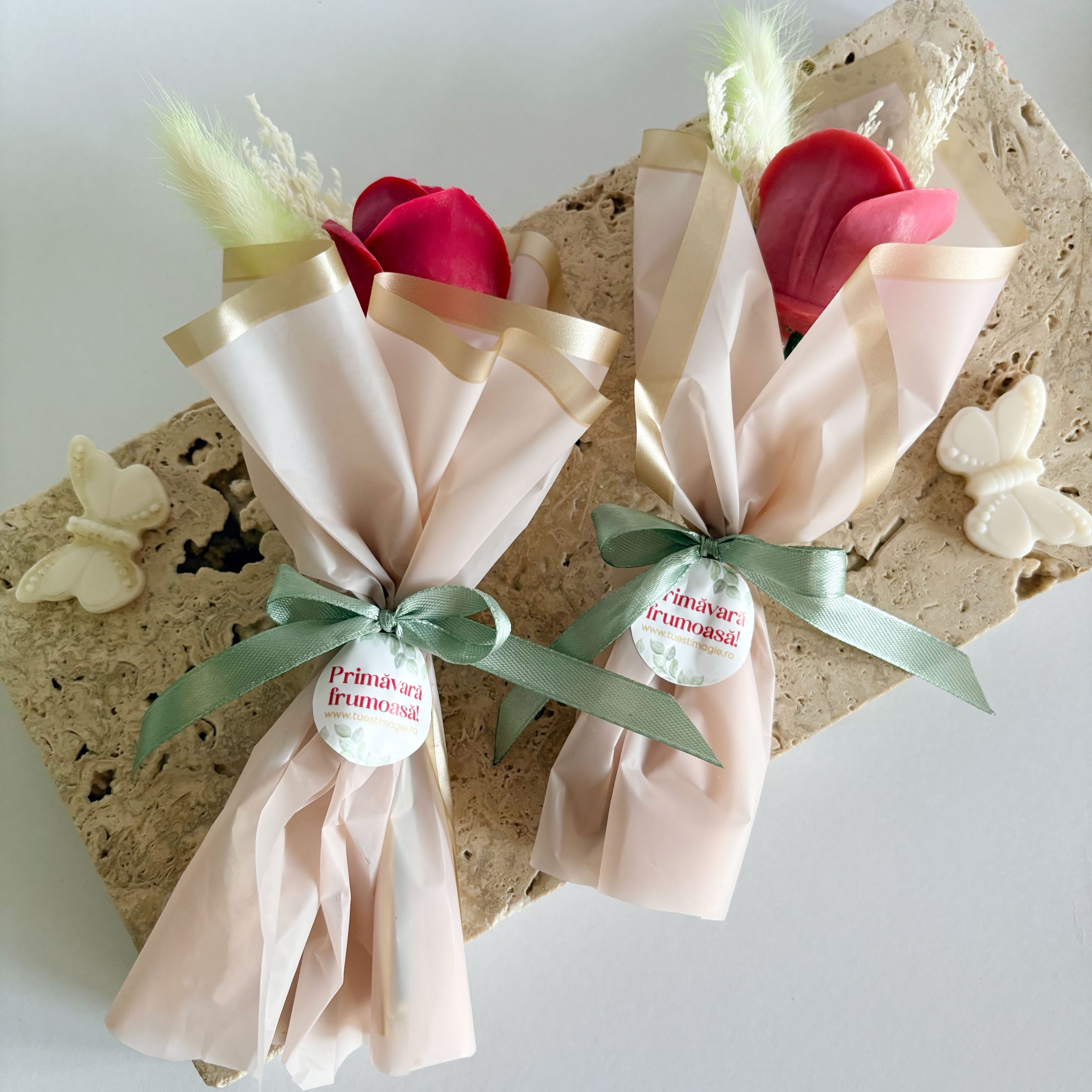 Rosette – Buchet parfumat cu trandafir, cadou pentru 1 și 8 Martie - imagine 4