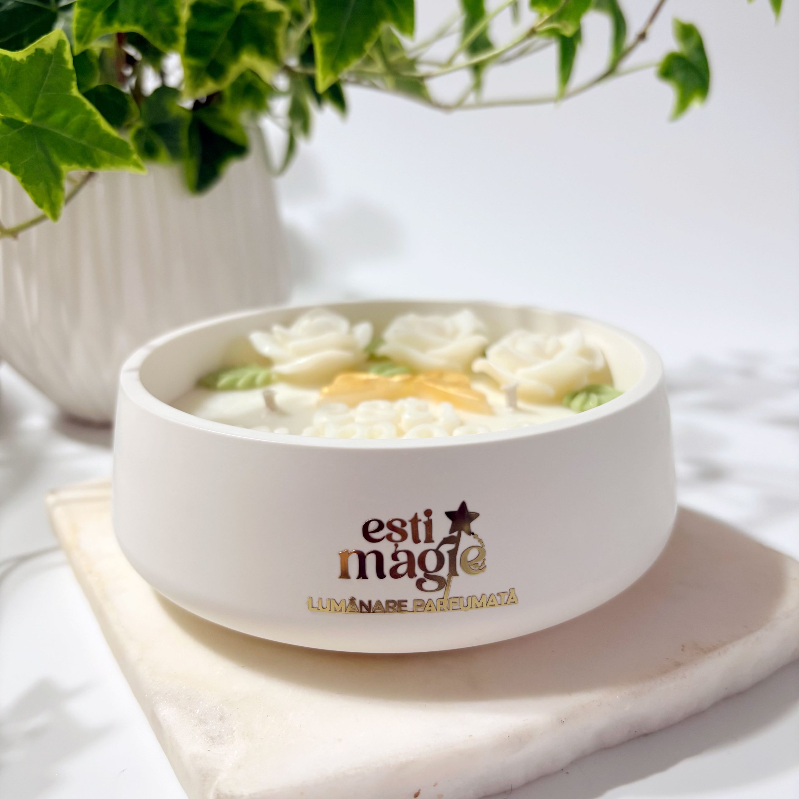 Lumânare parfumată - cu mesajul ”Ești frumoasă” - imagine 3